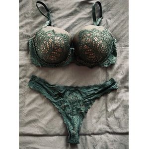 Victoria’s Secret Dream Angels bra and panty set